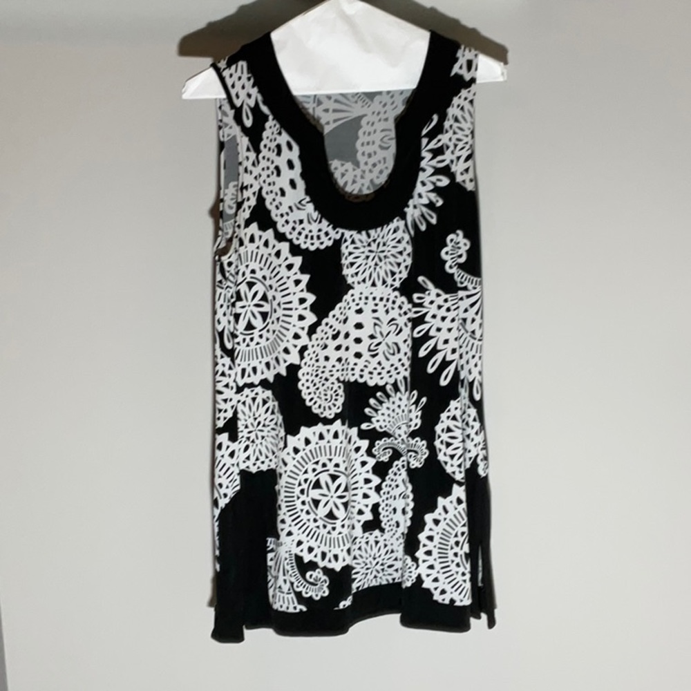𝅺White House Black Market Sleeveless Sheath Dress